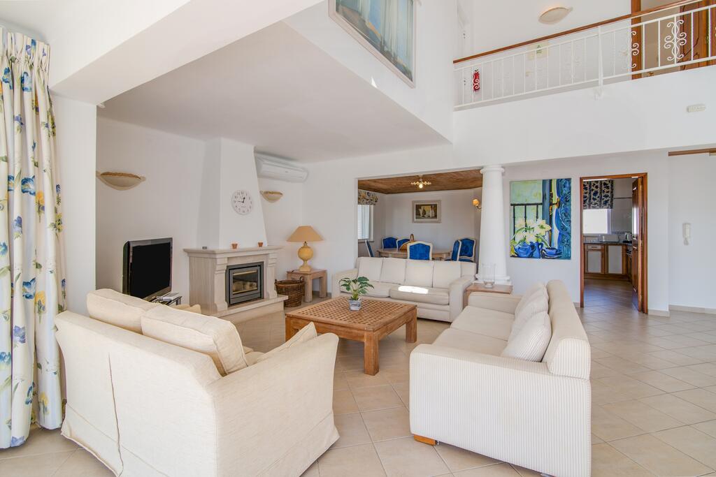 Villa Casa Azul - 4 Bedroom Villa in Sao Rafael