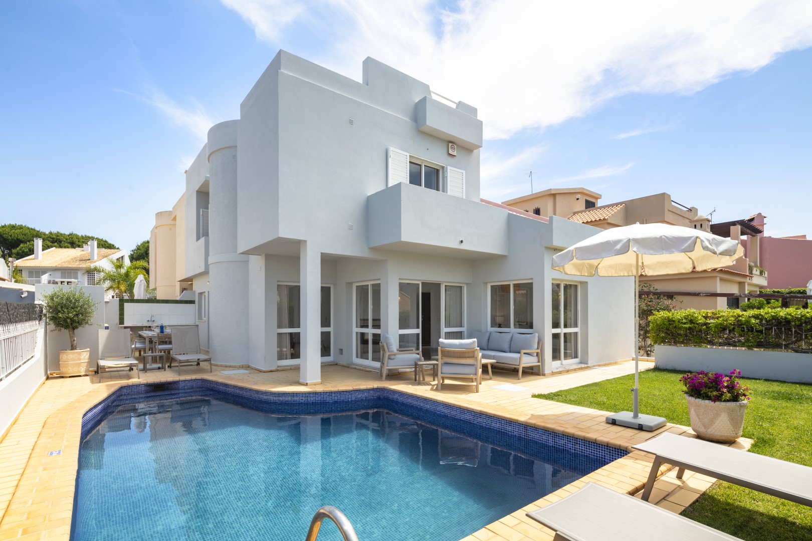 Villa Emily - 4 Bedroom Villa in Vilamoura