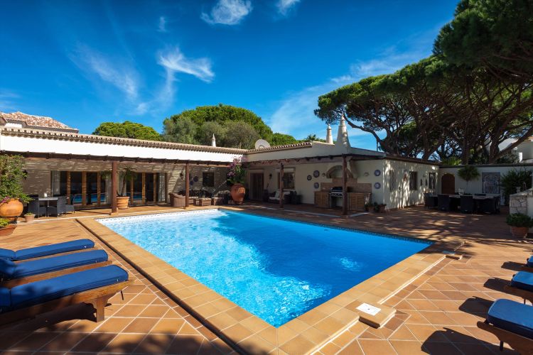 Villa Dulcina - 5 Bedroom Villa in Vale do Lobo