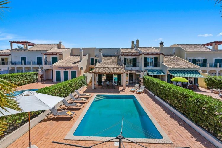 Villa Floris - 3 Bedroom Villa in Vilamoura